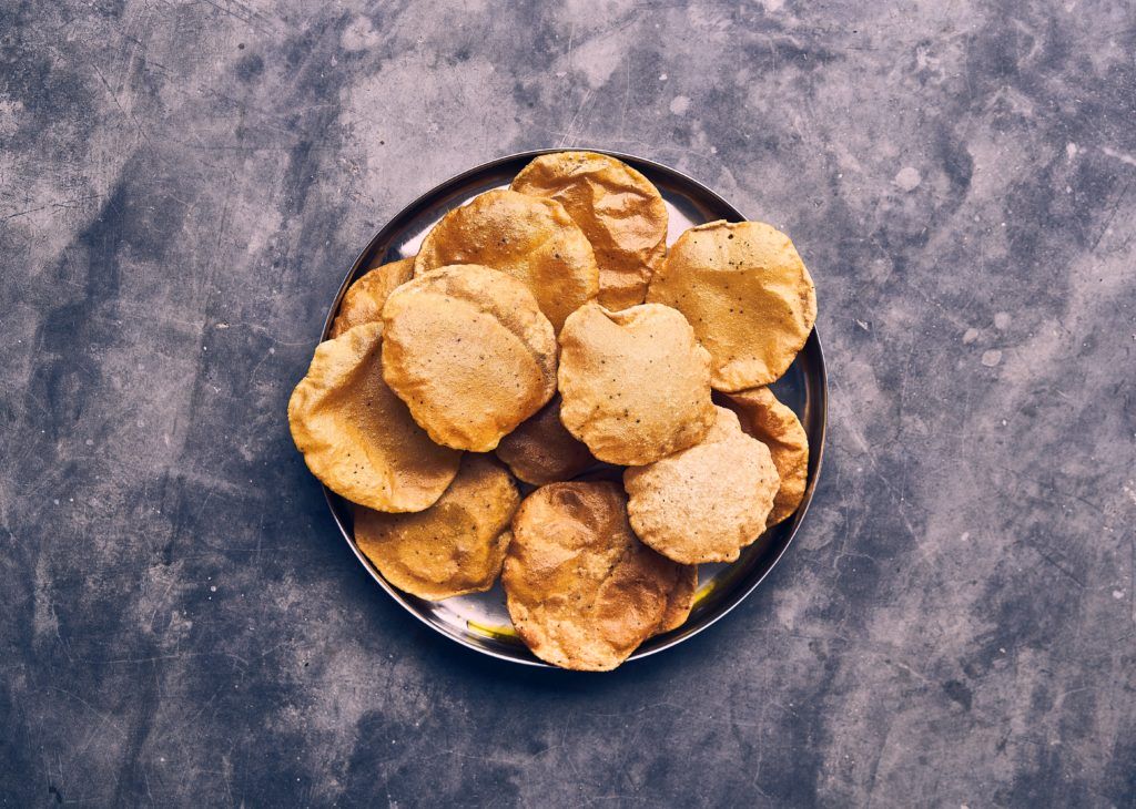 pita, puri, piada, chlebki naan - co je różni?